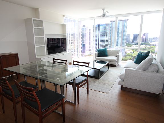 Spacious Living Room with Ocean & Mountain Views