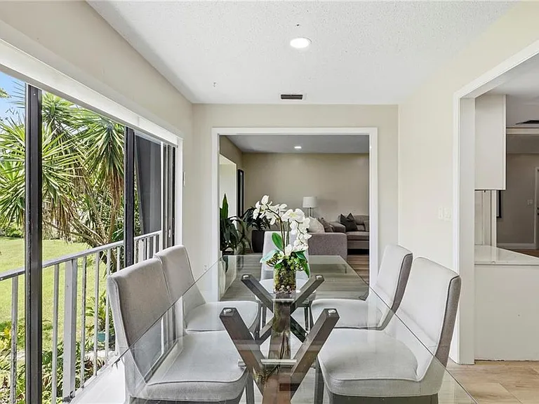 428 Meadowlark Ln #B — Photo 9