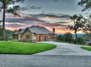 71 Lodge Cir, Galena, MO 65656