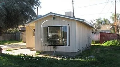 33175 Lorimer St Photo 1