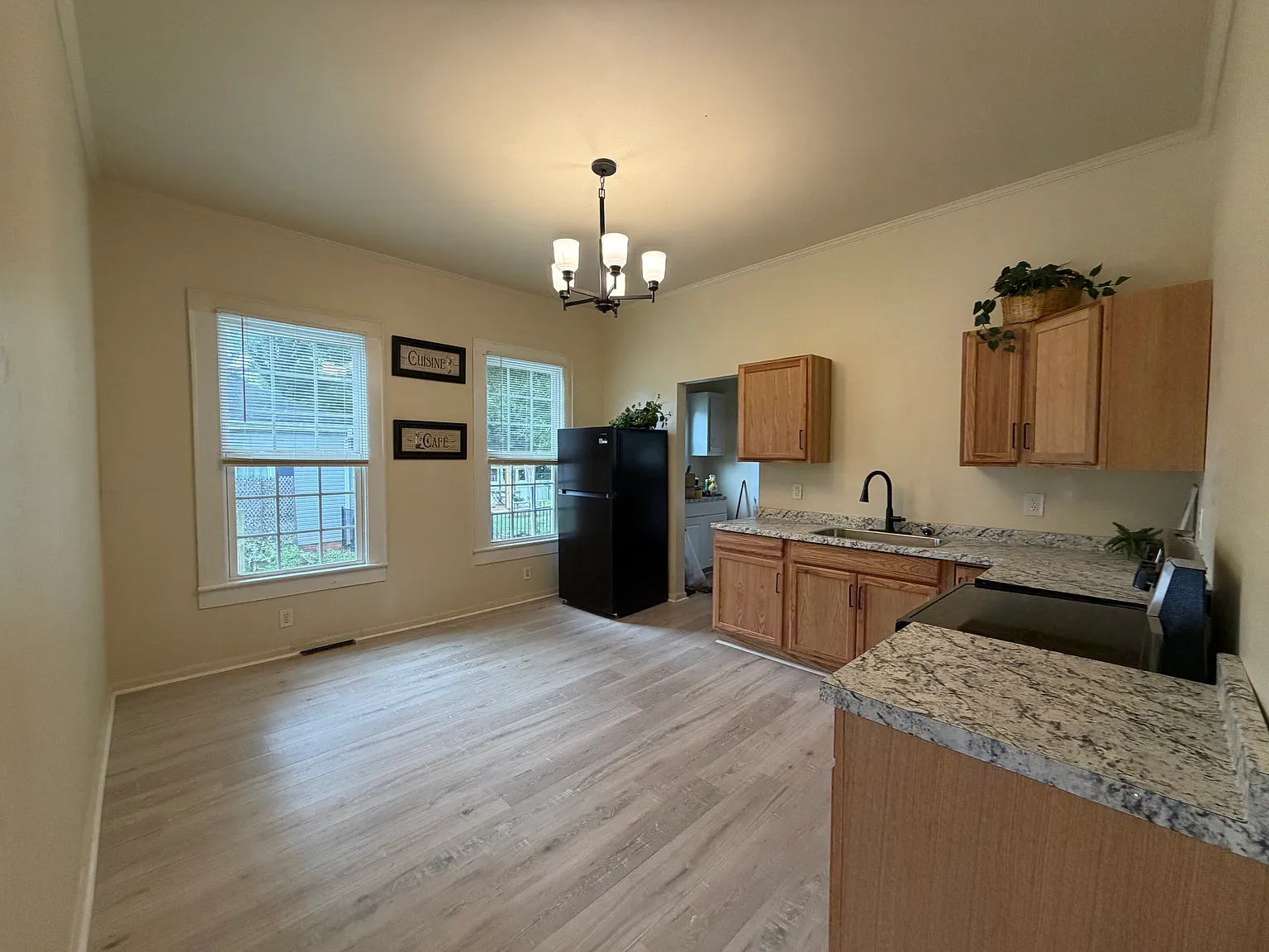 343 Community St — Photo 3