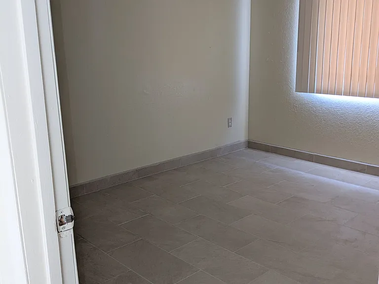 822 N Santa Fe Ave #12 — Photo 8