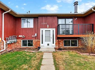 1203 W 44th St SE #E, Calgary, AB T2A 5E6