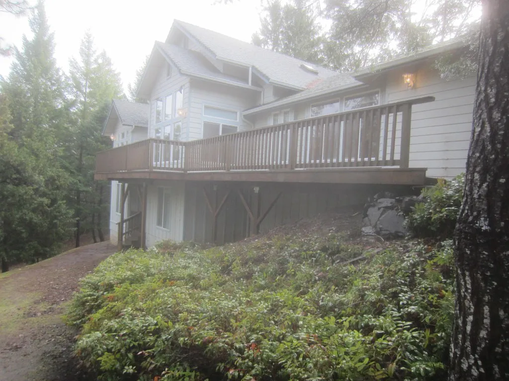 643 Jess Way photo 1