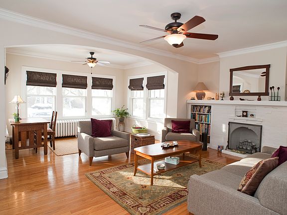 3rd image of 704 N Kenilworth Ave