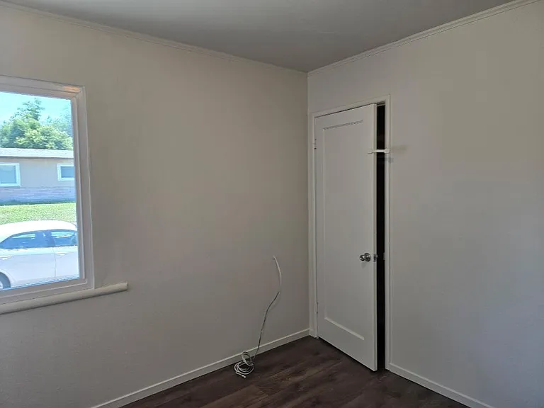 2707 Broadmoor Ave — Photo 11