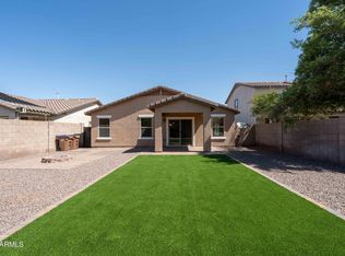895 E Daniella Dr, San Tan Valley, AZ 85140
