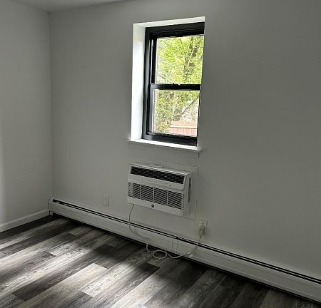 3rd image of 1041 Ridge St APT B45