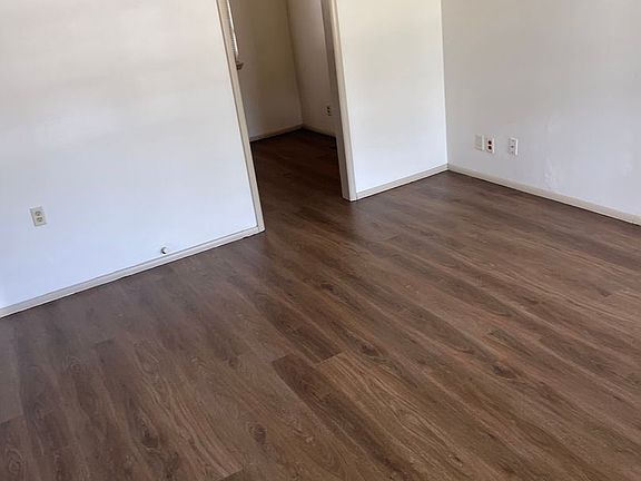 2nd image of 30 Ash Ave