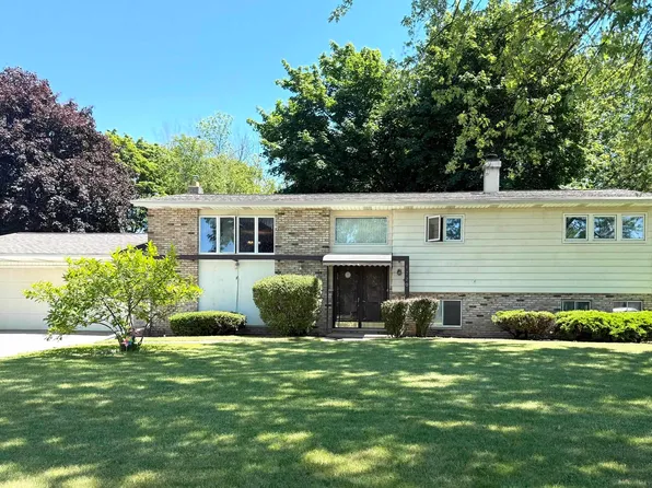 1720 Kaczmarek Dr, Essexville, MI 48732