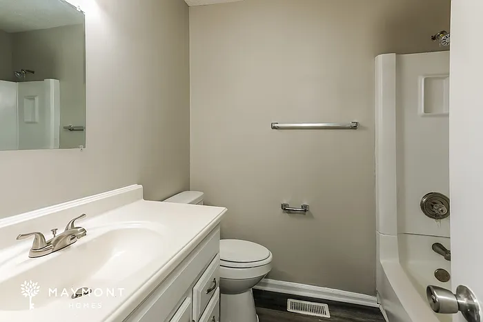 3015 Apple Valley Ln — Photo 10