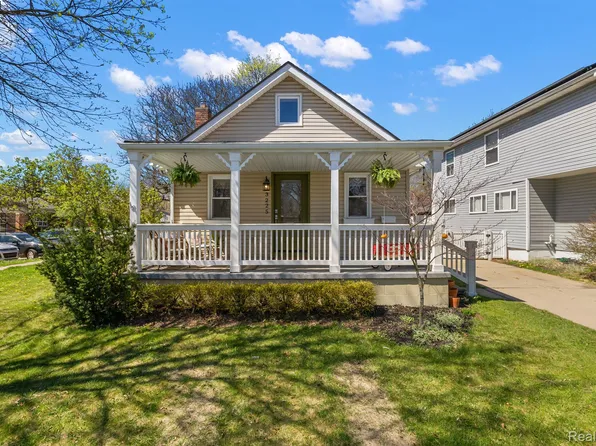 3225 Bacon Ave, Berkley, MI 48072