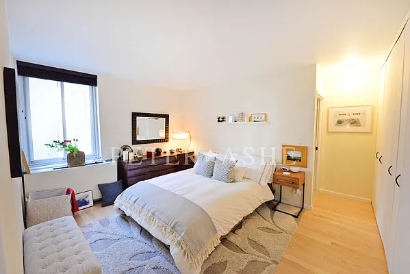 Sold by Peter Ashe | media 6