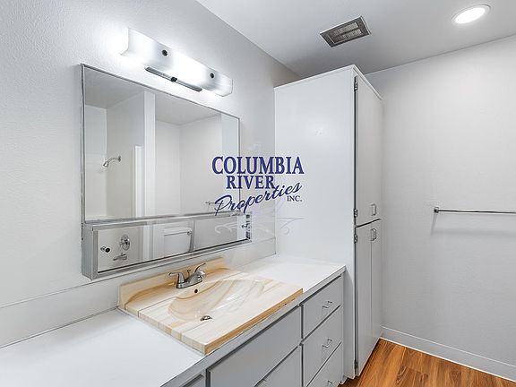4th image of 940 S Nevada Dr APT 6