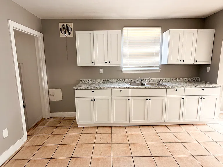 5267 Haverhill St — Photo 6