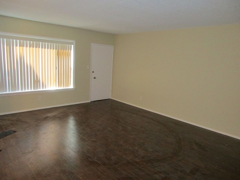 1st image of 3560 S Centinela Ave APT 3