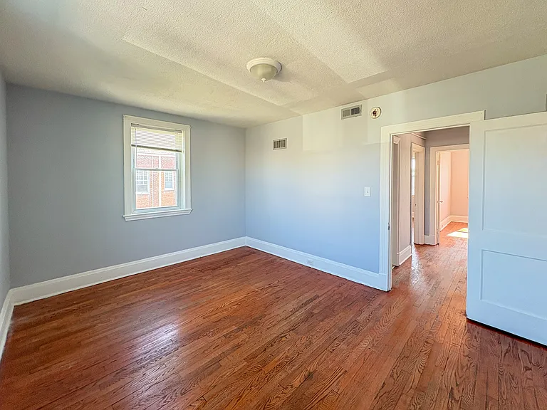 922 Calwell Rd #2 — Photo 5