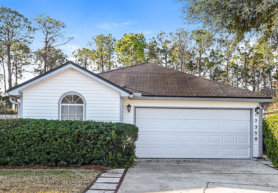 1st image of 12358 Carriann Cove Trl S