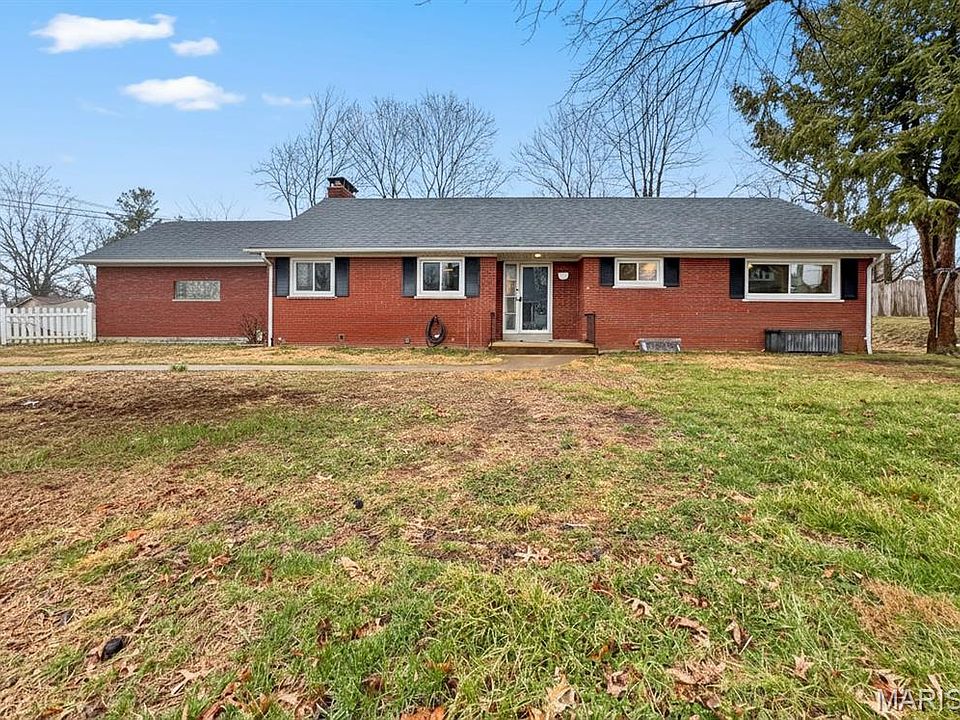 1st image of 325 N Market St