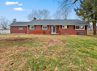 325 N Market St, Waterloo, IL 62298