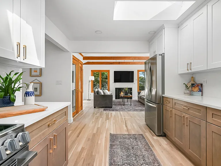 8 Millard St — Photo 22