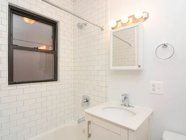 2643 N Spaulding Ave #W3 — Photo 16