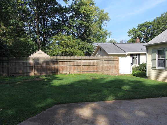 5th image of 630 E Adams Ave