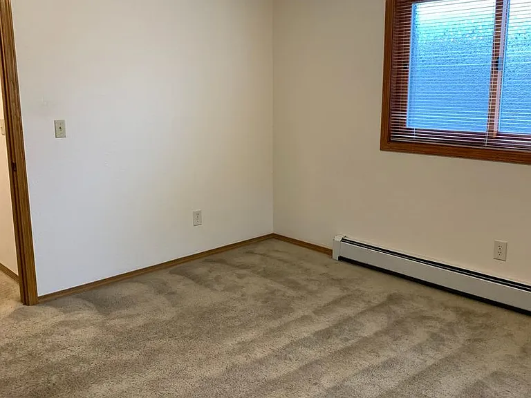 3401 Lakeshore Dr — Photo 15