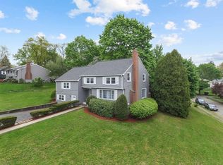 38 Autumn Ln, Waltham, MA 02451