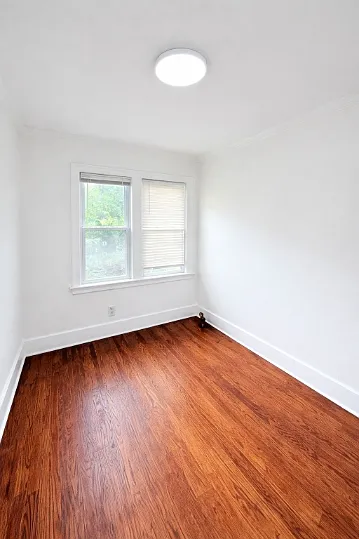 2653 Calvert St #1 — Photo 9