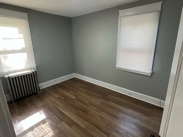 224 Bartlett Ave — Photo 9