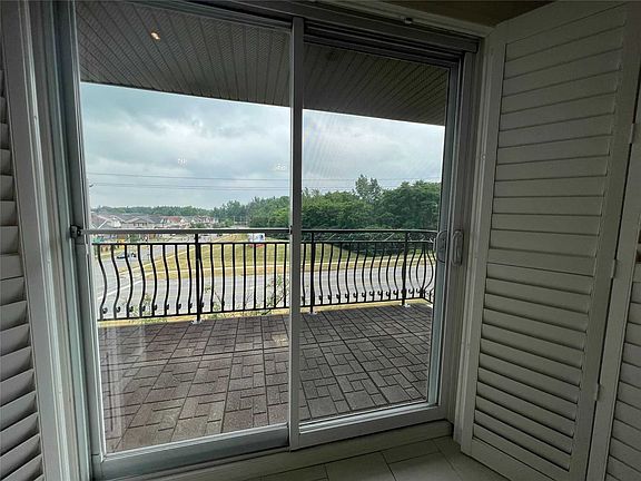 5th image of 345 Briarmeadow Dr #404