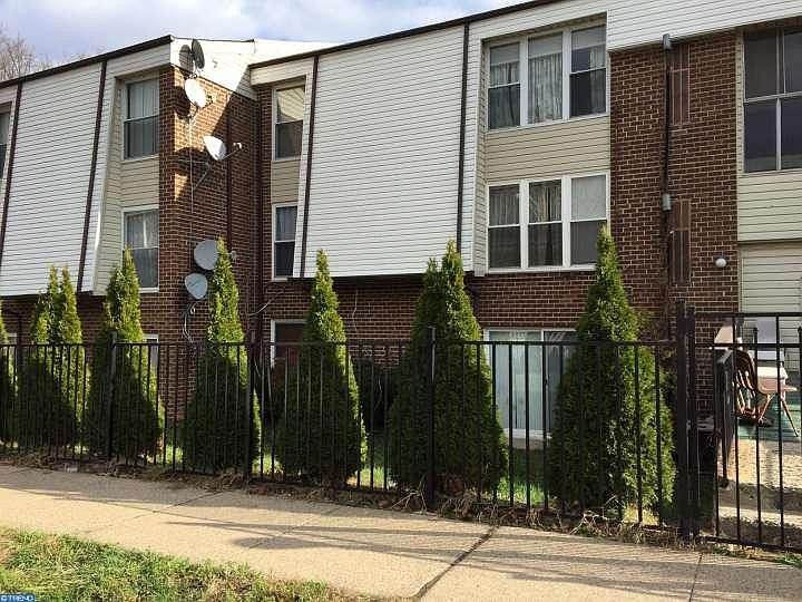 2nd image of 2201 Strahle St APT B102