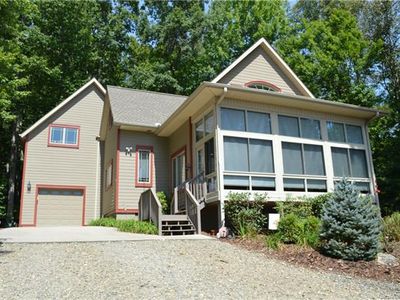 206 Berry Hill Dr, Mars Hill, NC, 28754