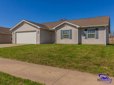 208 Hackberry Ave, Manhattan, KS, 66502