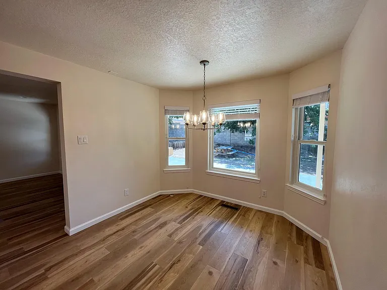 4328 Magnolia Dr NE — Photo 26