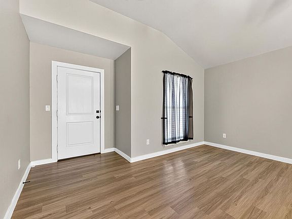 5th image of 2905 Stagecoach Ct