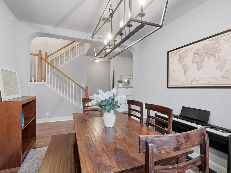 16954 Darien Wing — Photo 12