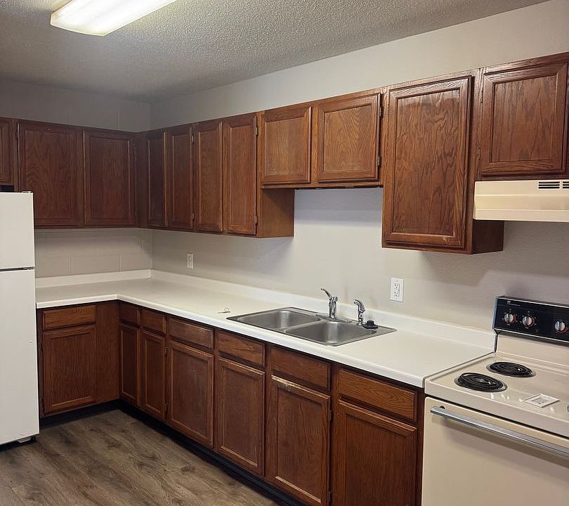 1st image of 1416-1426 10th Ave N #5