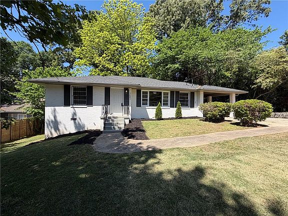 2nd image of 2683 Rockcliff Rd SE
