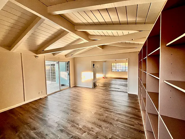 3 bed, 1560 sqft, $5,400 — Photo 3