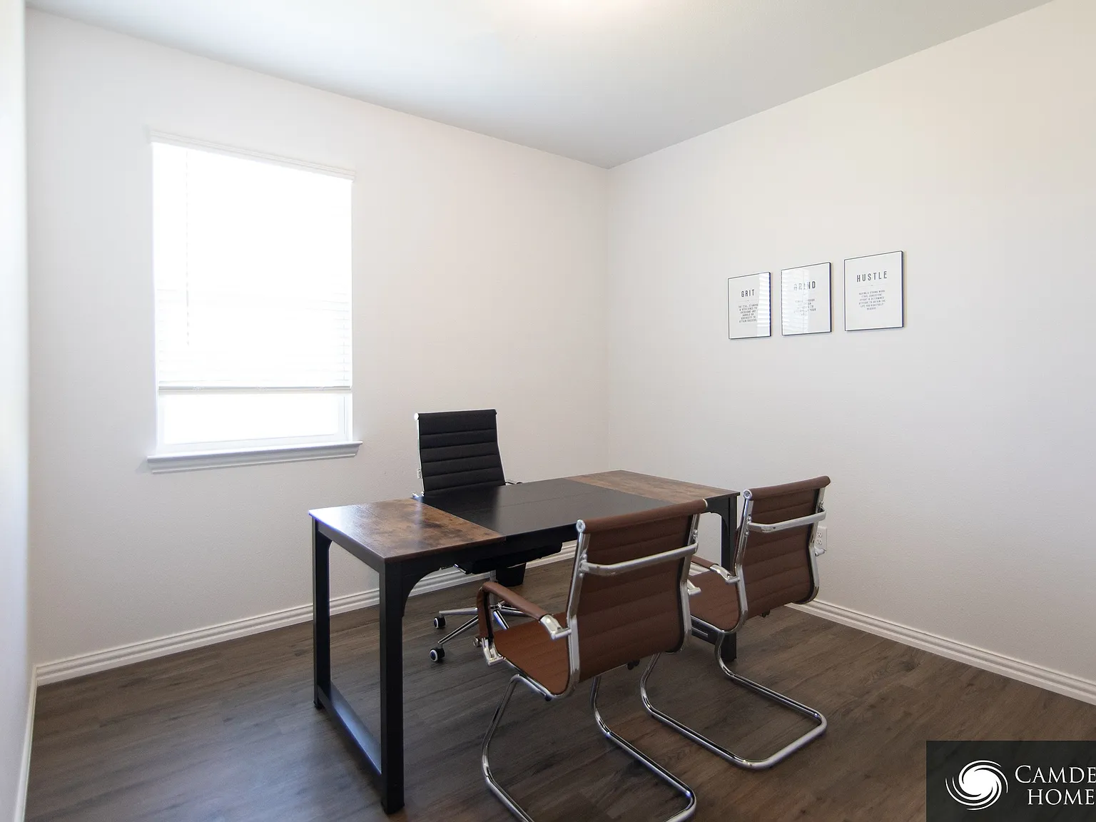 3216 Anna St — Photo 4