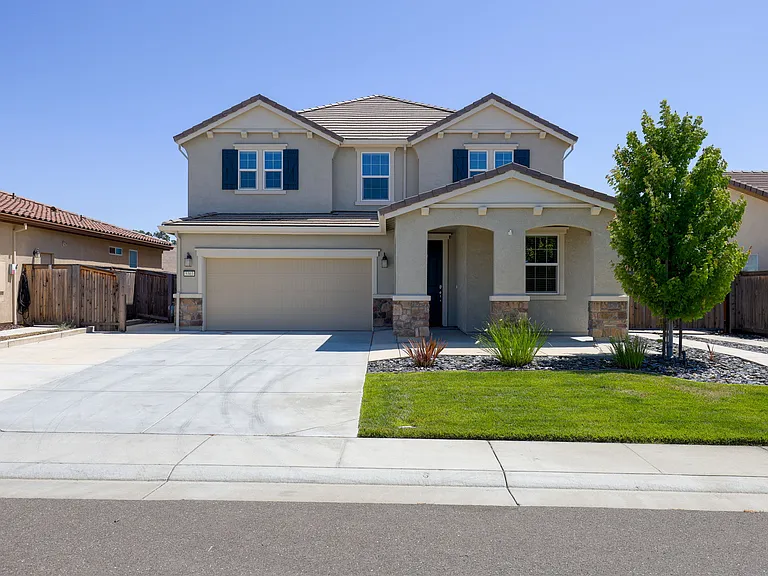 5303 Canter Ln — Photo 4