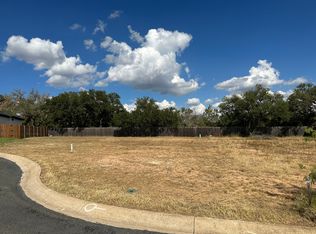 312 Winston Dr, Fredericksburg, TX 78624