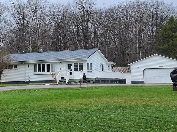 9779 E 1 1/2 Mile Rd, Sault Sainte Marie, MI 49783