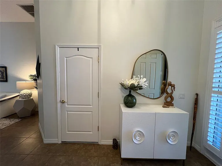 24401 Manchester Trl — Photo 6