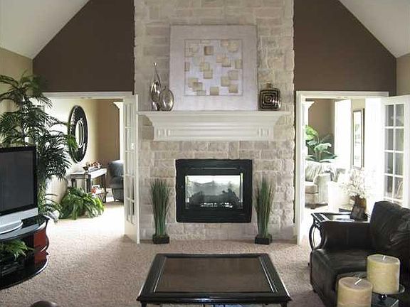 3rd image of 5604 Lakeshore Dr