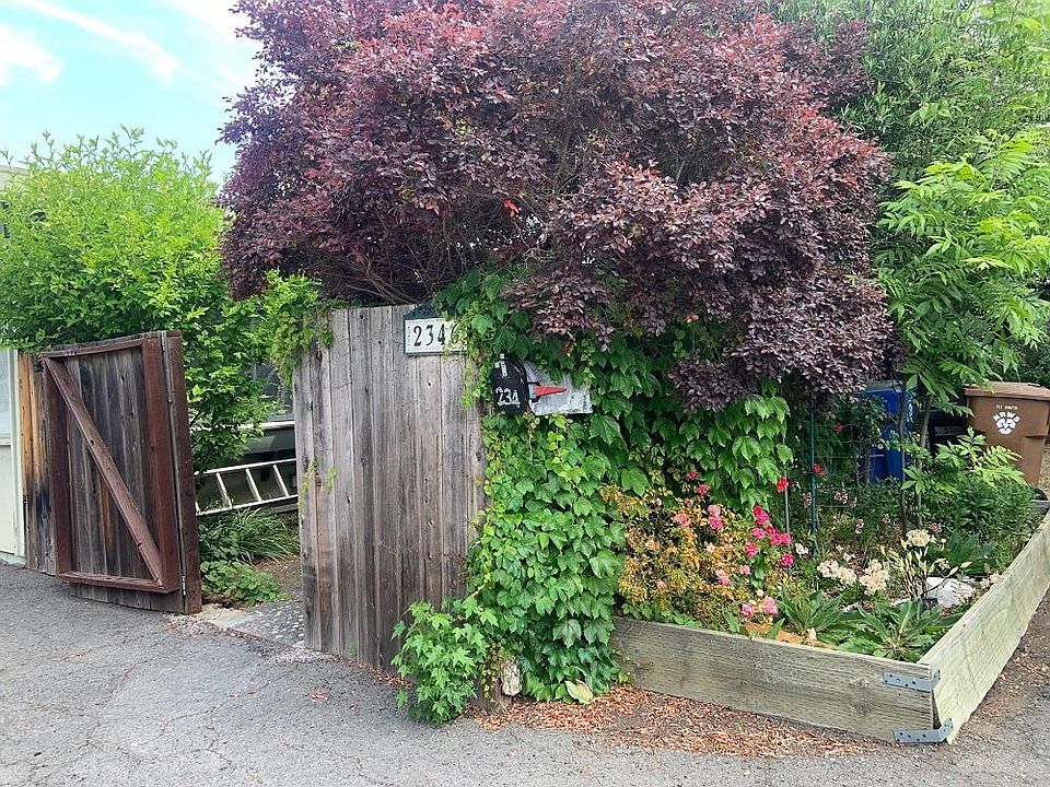 1st image of 2346 Solano Ave