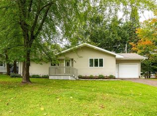 417 N McKenzie St, Stanley, WI 54768