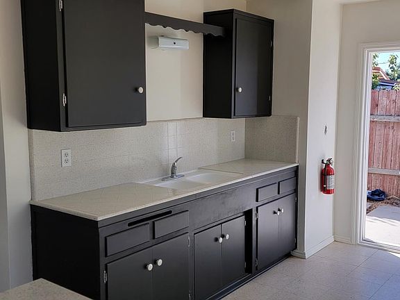 5th image of 536 Avenue K #B